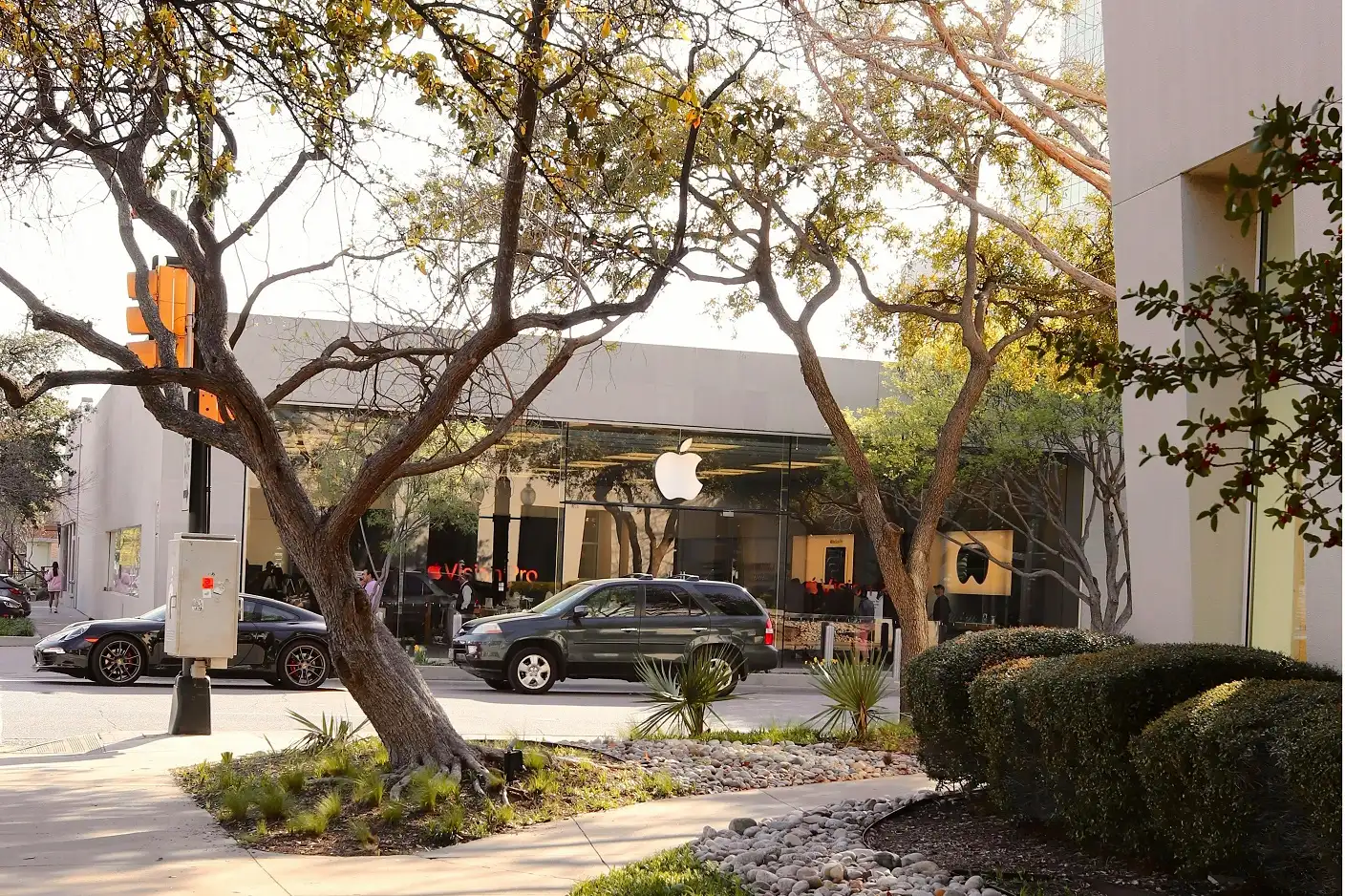 Accurate storefront estimates for USA Construction